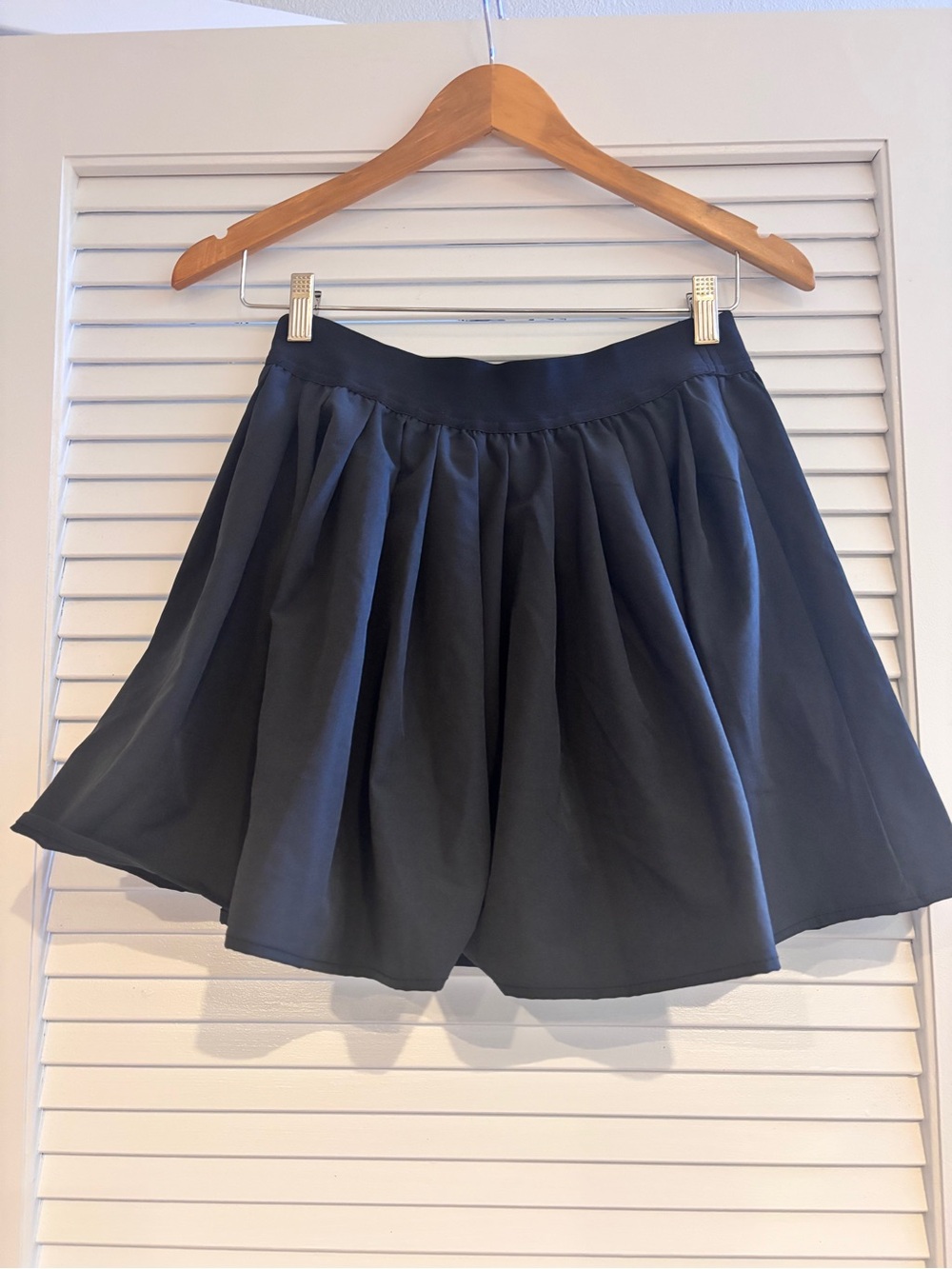 Women's black Pleated Mini Skirt